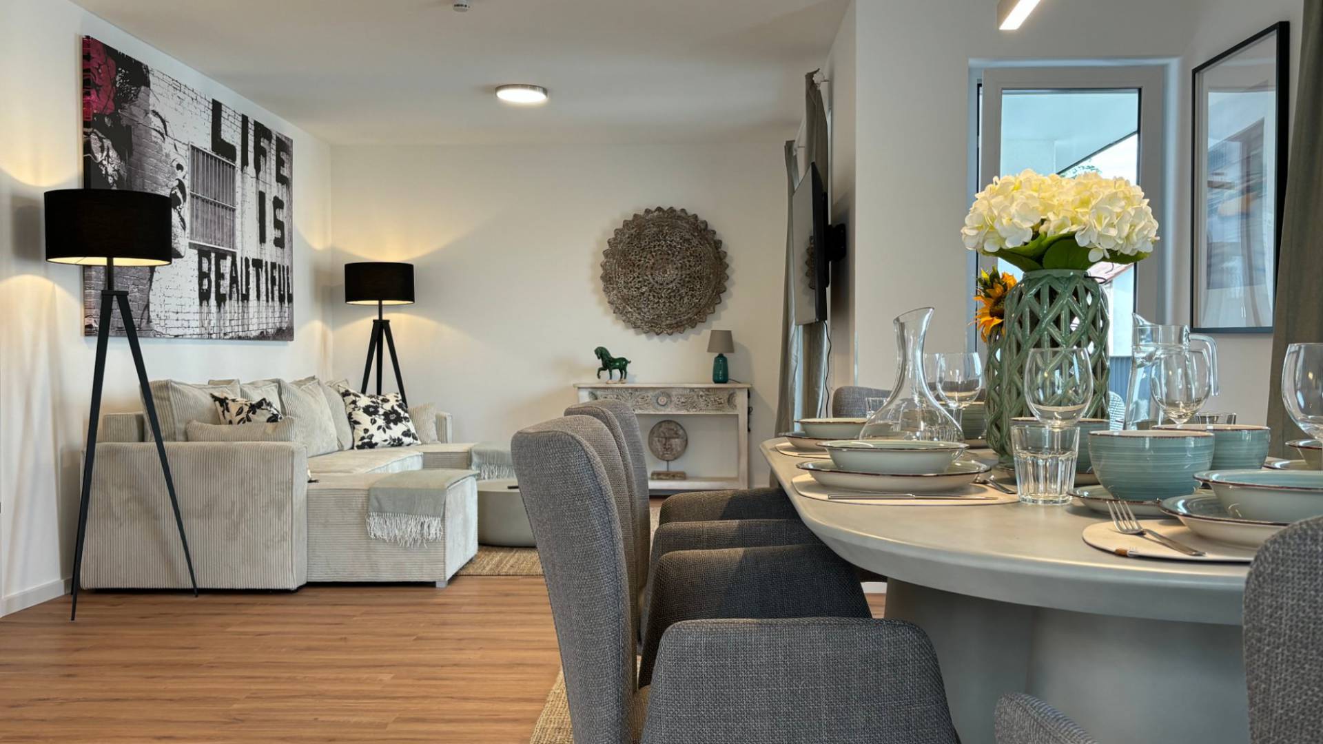 Modernes möbliertes Apartment Rema Homes